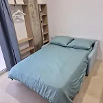 Apartamento And *